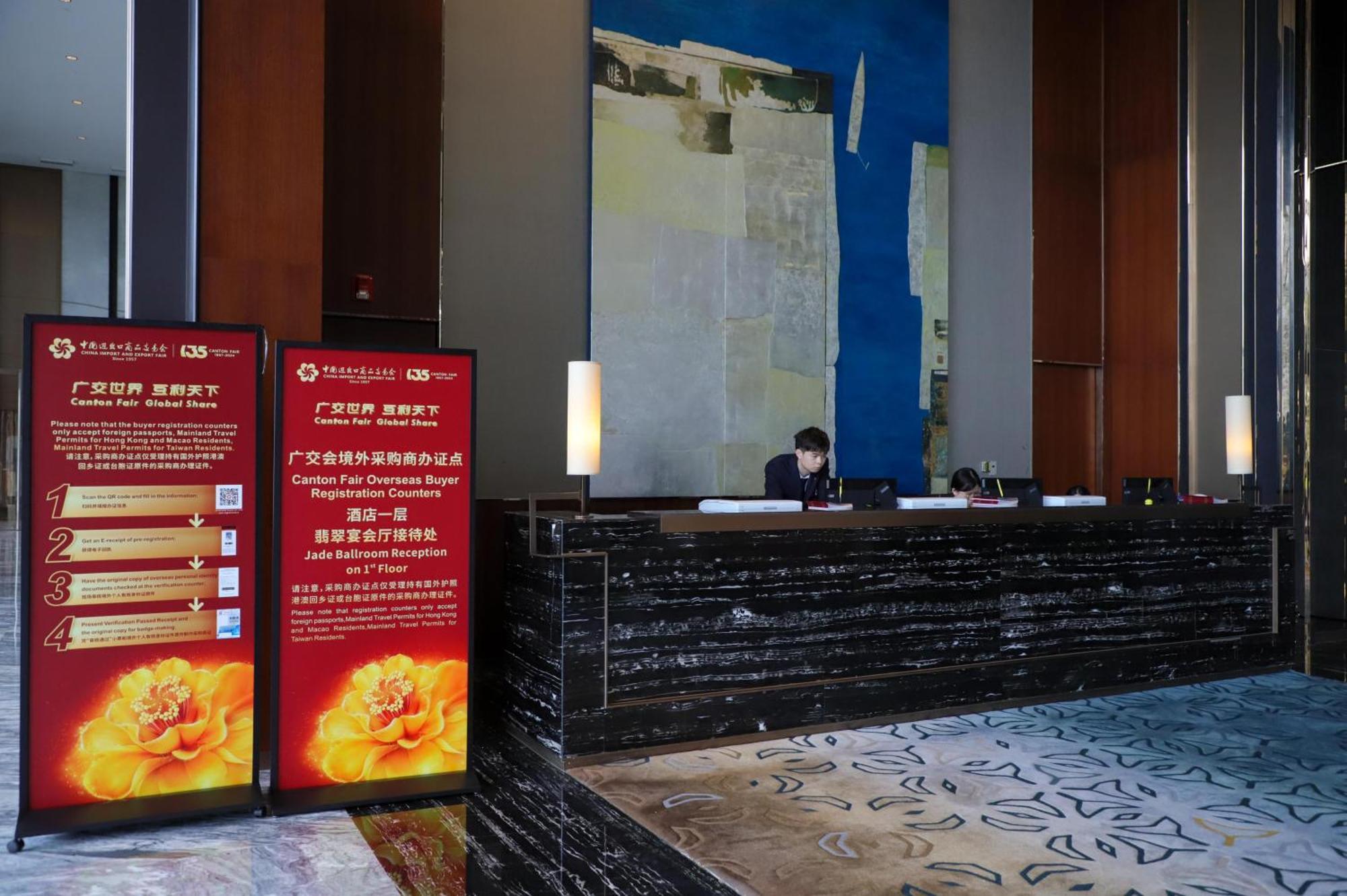 Intercontinental Guangzhou Exhibition Center By Ihg - Free Shuttle Between Hotel And Exhibition Center During Canton Fair & Exhibitor Registration Counter Luaran gambar